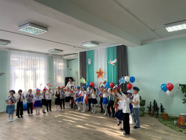 Праздник 23 февраля в детском саду в старшей группе №7 Праздник 23 февраля в детском саду в старшей группе №7.