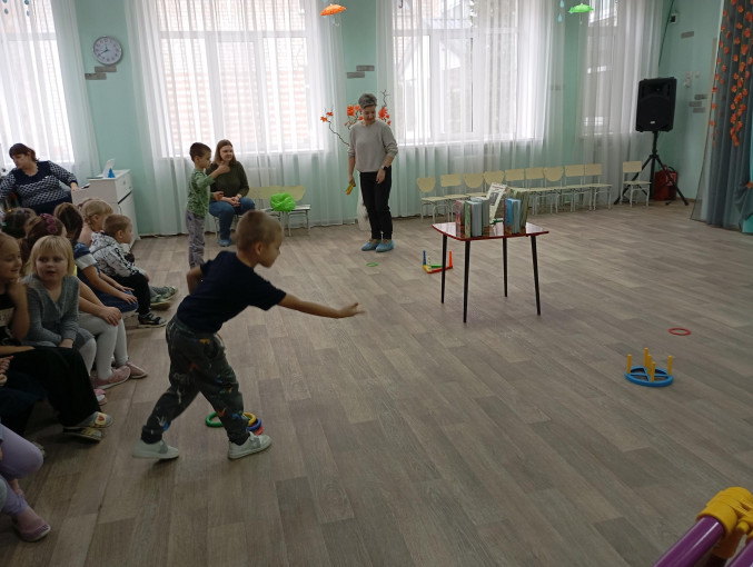 Игровая программа "Повелитель коротышек", посвящённая творчеству Н. Н. Носова. Игровая программа "Повелитель коротышек", посвящённая творчеству Н. Н. Носова.